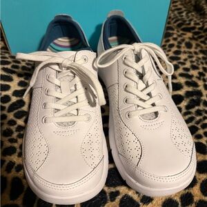 Dansko Elise leather size 7